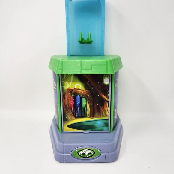 Just Play PJ MASKS Greg Becomes Gekko Transforming Station (Figures not included - Picture 2 of 9